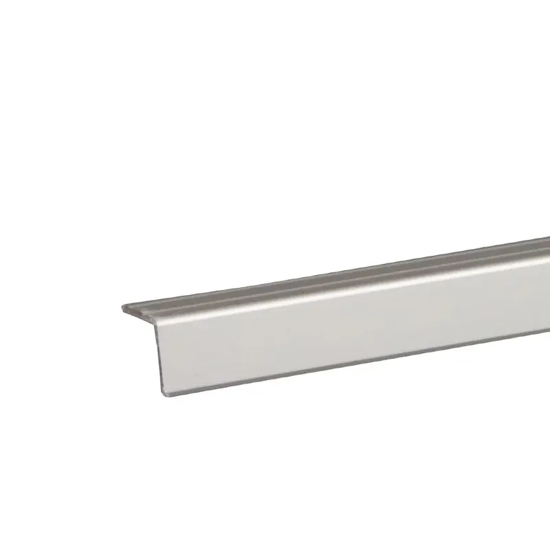Hoge Kwaliteit Co-pro hoekprofiel zelfklevend 20mm zilver