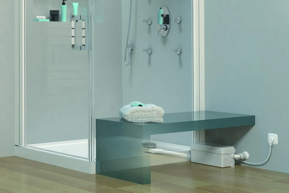 Must-Have Sanibroyeur Sanidouche Flat vuilwaterpomp opvoerhoogte 2m verticaal 20m horizontaal 2x DN 40 1x DN32 D6