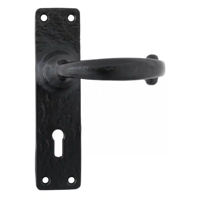 Wardlo deurkruk op schild 152x38mm BB57 smeedijzer zwart Nu Kopen