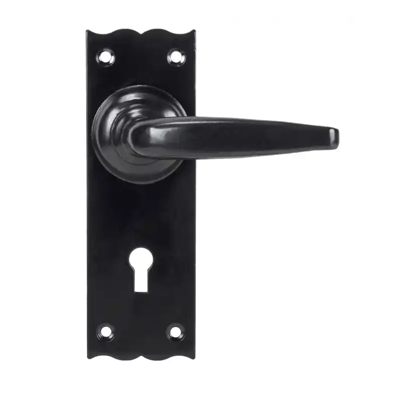 Wardlo deurkruk op schild 152x50mm BB57 smeedijzer zwart Bestseller