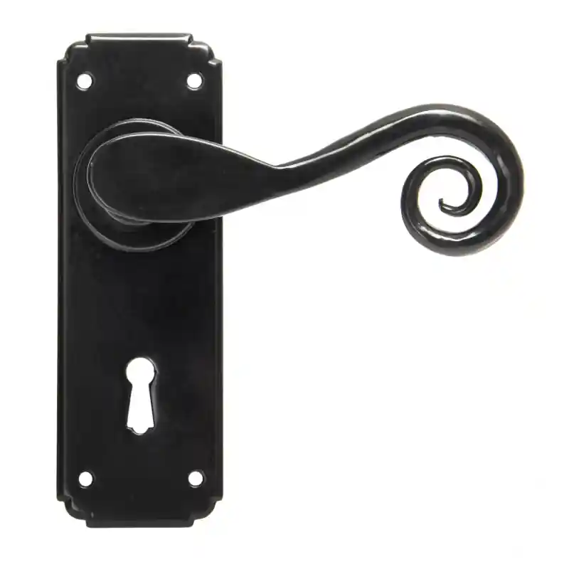 Wardlo deurkruk op schild 152x51mm BB57 smeedijzer zwart Must-Have