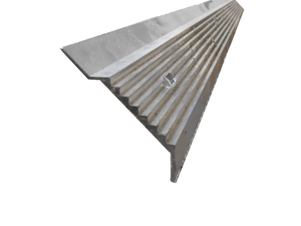 Beperkte Voorraad EPDM Knelprofiel Muurprofiel 6 cm (60 mm) - Lengte 125 cm