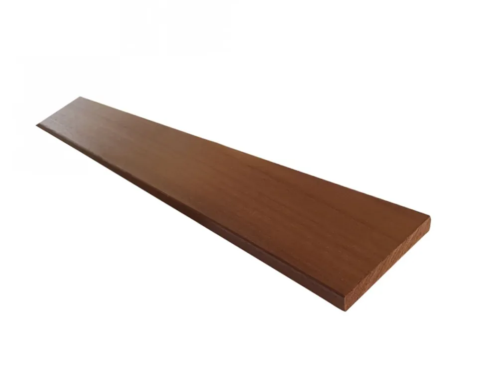 Uitverkoop Thermovision Ayous Plank – 18 x 135 mm – Lengte 305 cm (Set van 4 stuks)