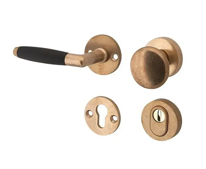 Seizoensaanbieding SKG3 knop/kruk op rozet Ton links + kerntrekbeveiliging messing antiek