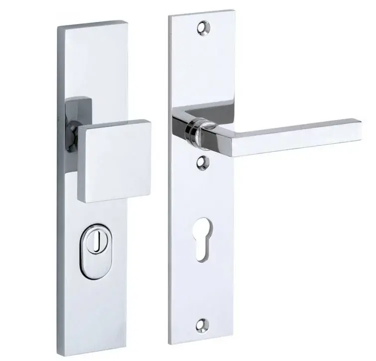 SKG3 PC55 knop/kruk op schild Kare/Bauhaus rechts + kerntrekbeveiliging glans chroom Gereduceerde Prijs