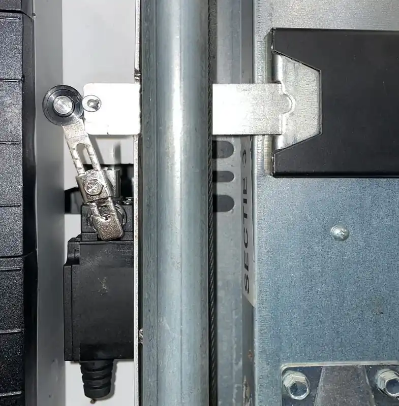 Shop Nu SecuMax Garagedeurbeveiliging signalerings switch t.b.v. Sectionaal slot